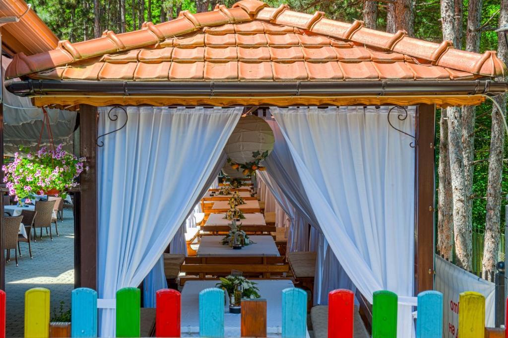Hotel Park Bachinovo Blagoevgrad Exteriör bild